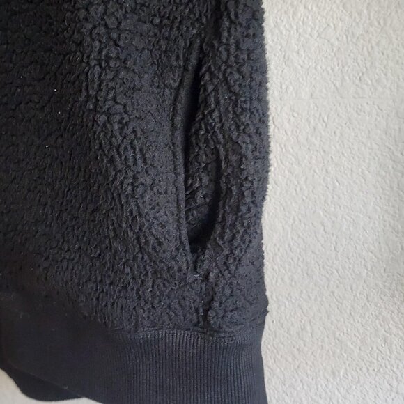 Athleta Sweater Womens Small Black Sherpa Pullover Cozy Fleece Warm Pockets - Picture 3 of 10